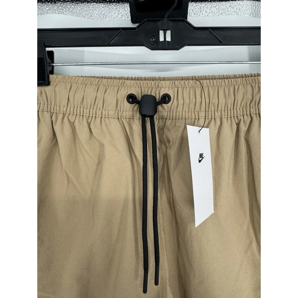 Nike Tech Woven Shorts Mens Medium Khaki Nylon Standard Fit Athletic HQ0470-297